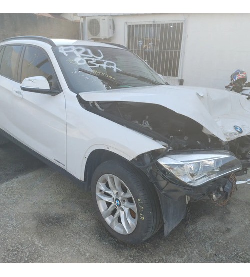 Bmw X1 S20i 2.0  Turbo Activeflex 184 Cv 2015 Para Peças